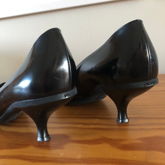 Prada Black Kitten Heels Pointed Toe Like New - Picture 2 of 7